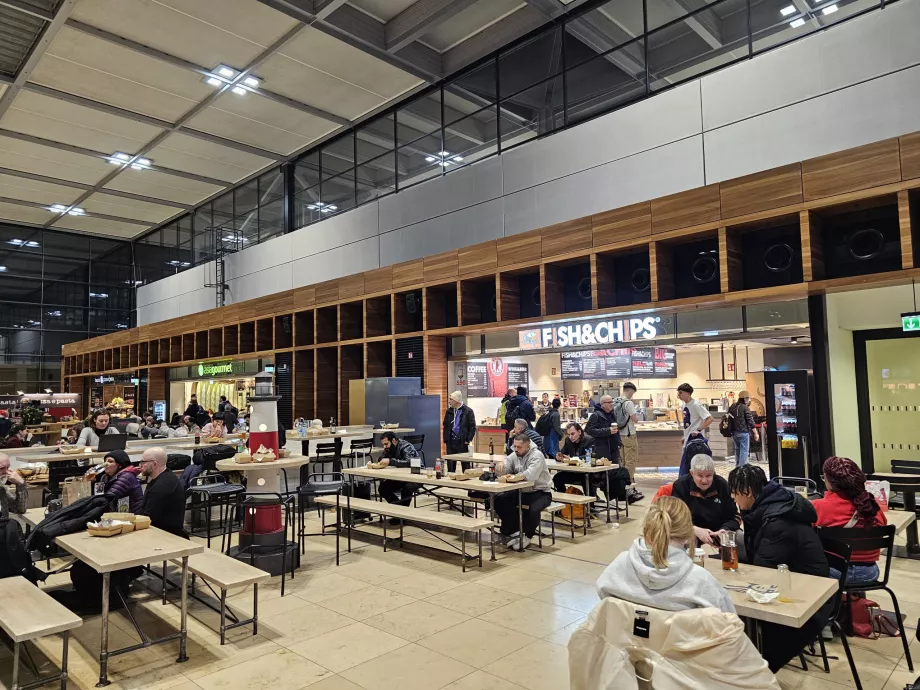 Food Court, secțiunea de tranzit