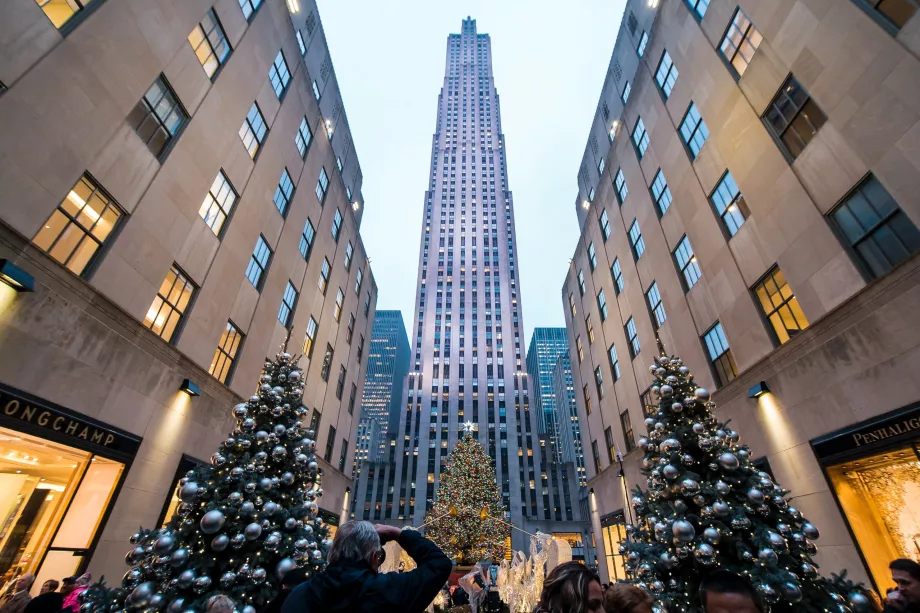 Clădirea principală 30 Rockefeller Plaza