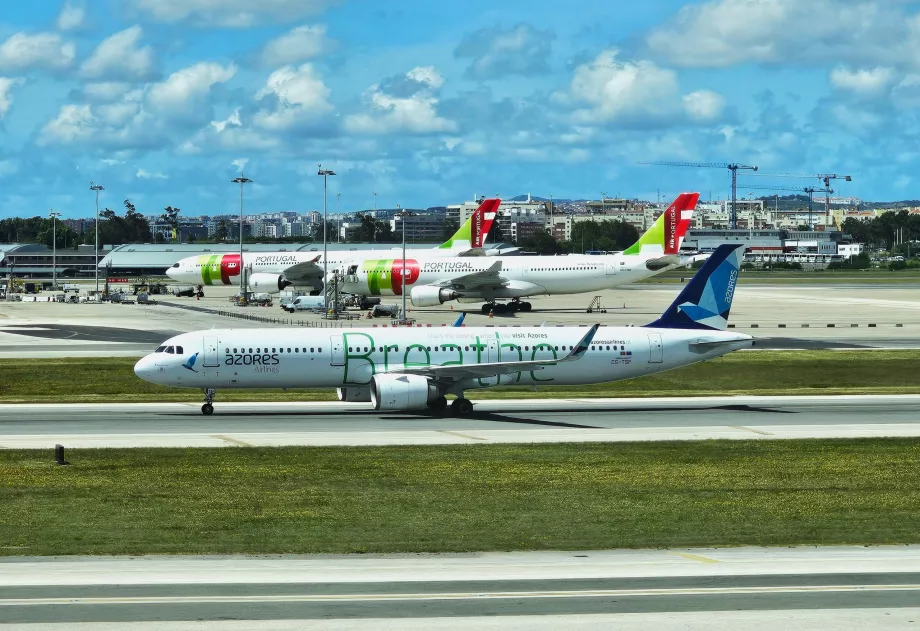 Azores Airlines, Airbus A321 în Lisabona cu semnul "Breathe"