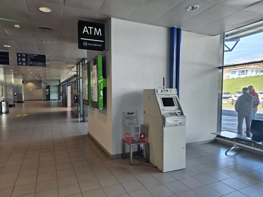 Bancomat la Aeroportul Horta