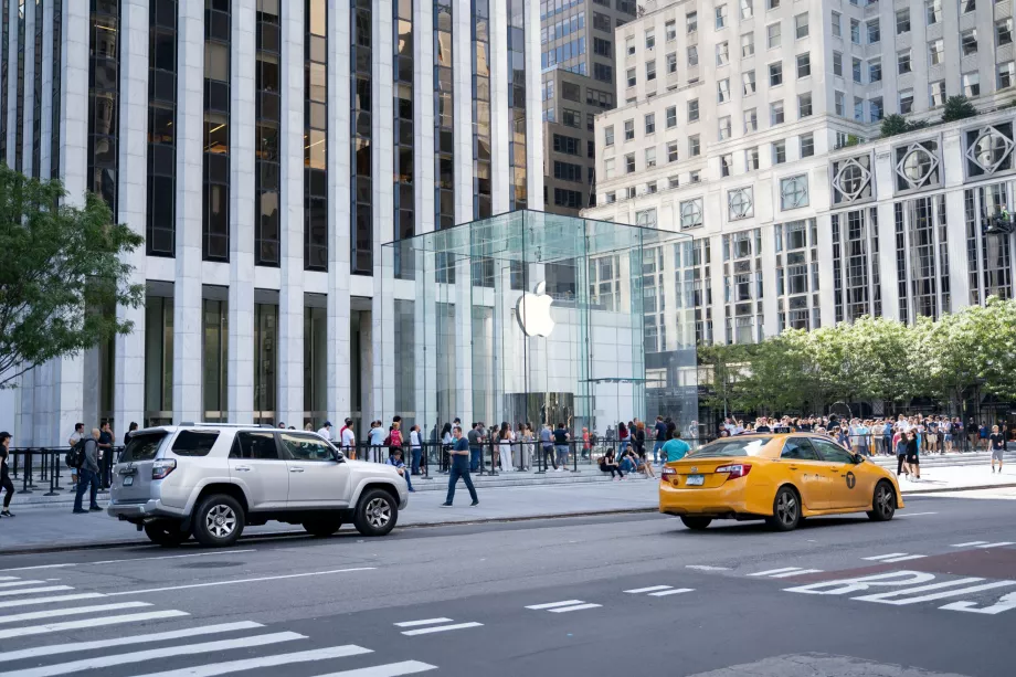 Magazin Apple la 5. Avenue