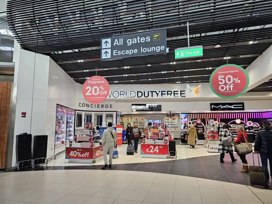 Magazin Duty Free, Aeroportul STN