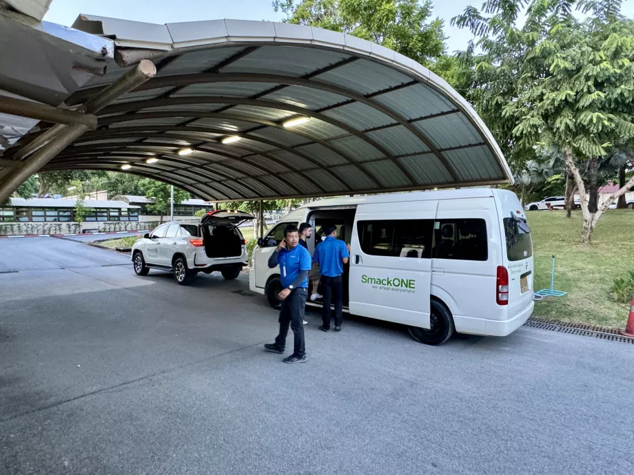 Minivan și taxi de la Aeroportul Samui USM