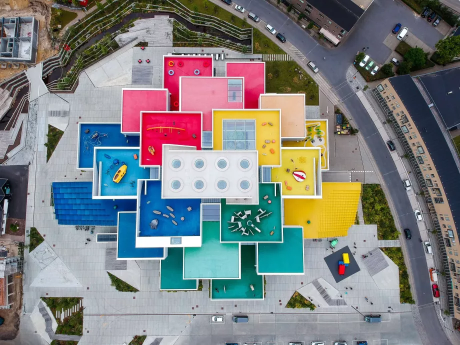 Dronă Lego House