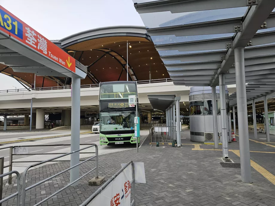 Direcția stației de autobuz MTR Tung Chung