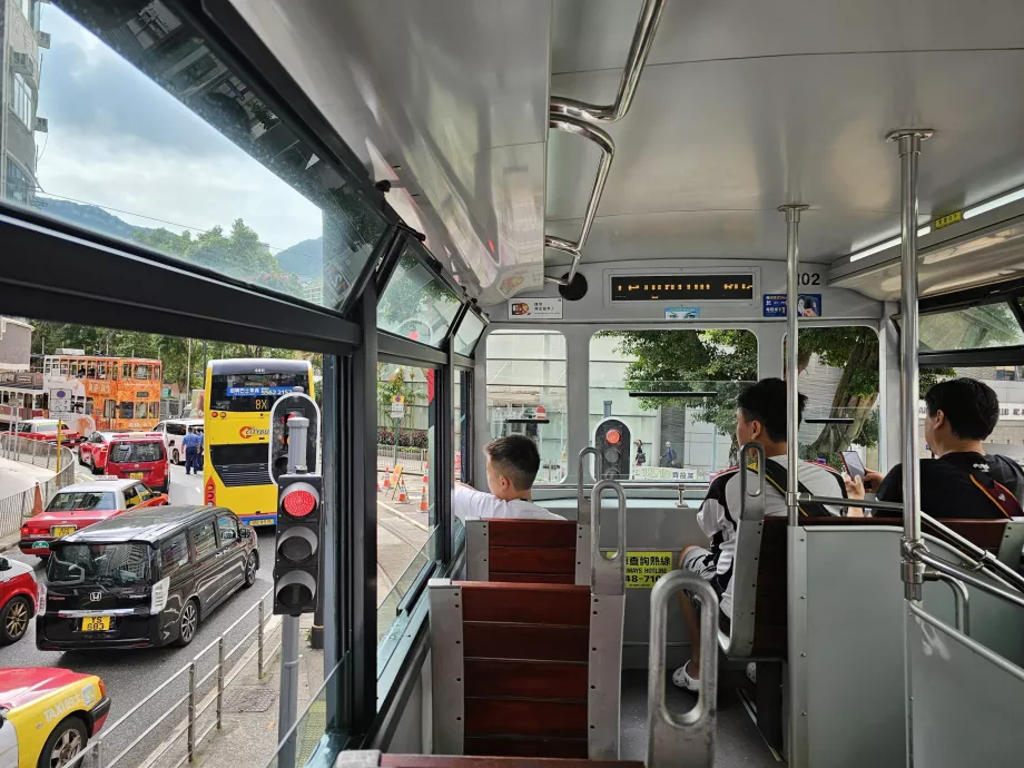 Vedere de la etajul 2 al tramvaiului