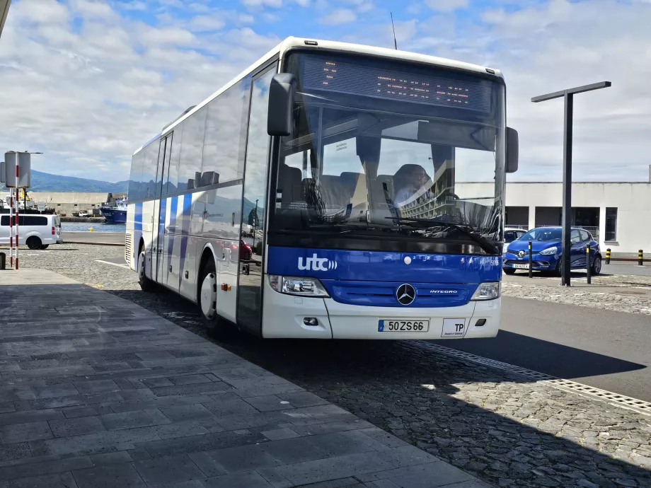 Autobuze pe Pico Island