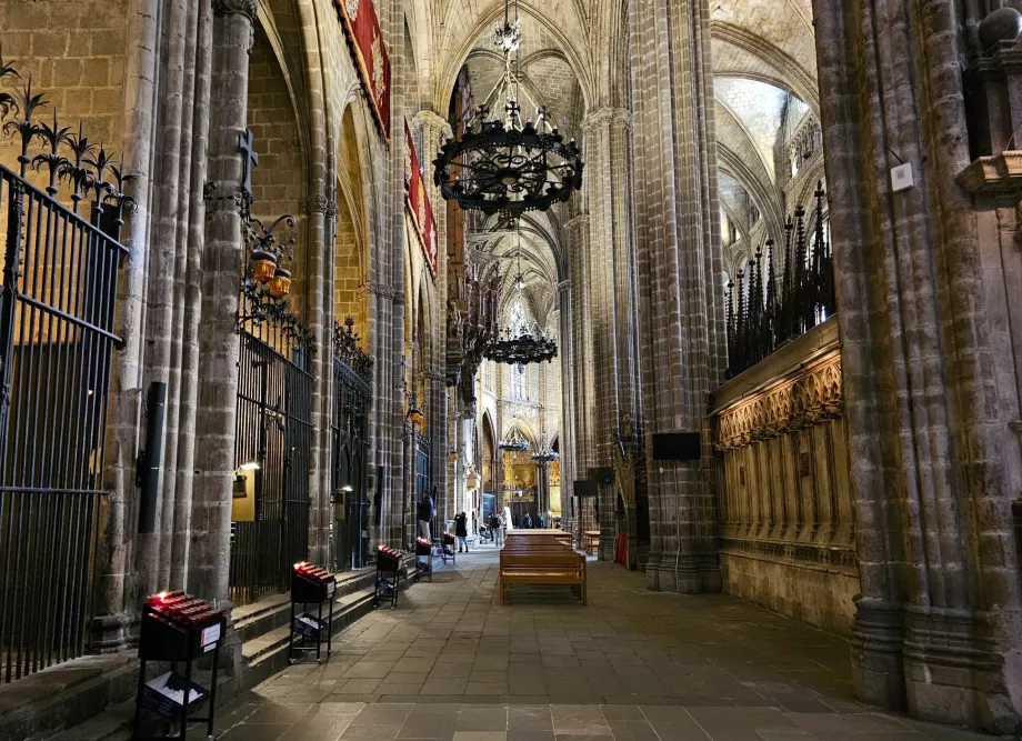 Catedrala din Barcelona, interior