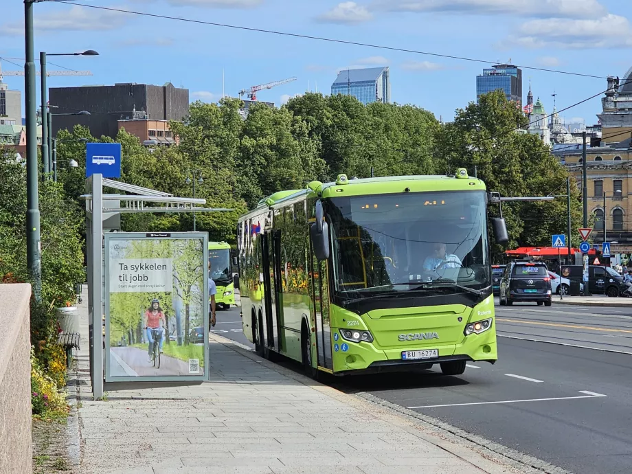 Autobuz suburban