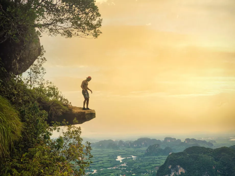 Muntele Dragon Crest, Krabi, Thailanda