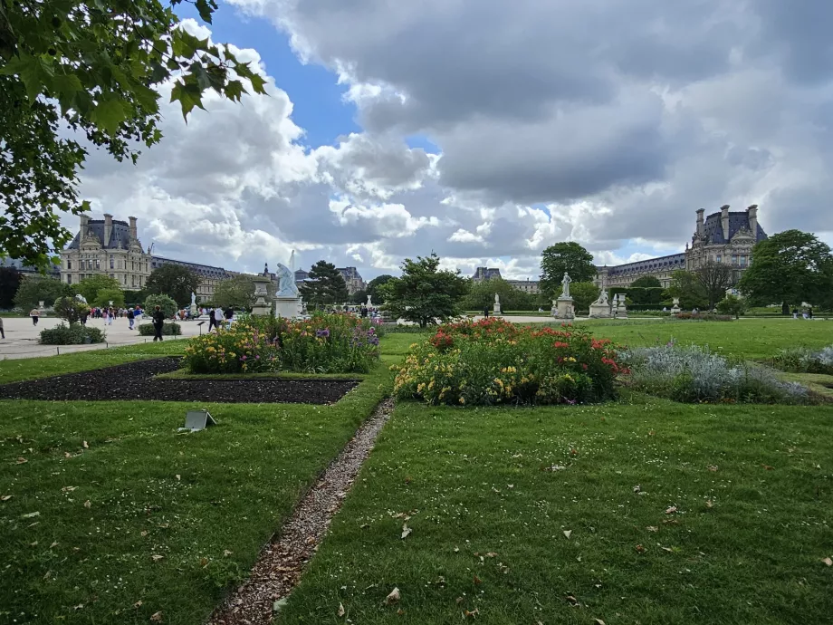 Grădinile Tuileries