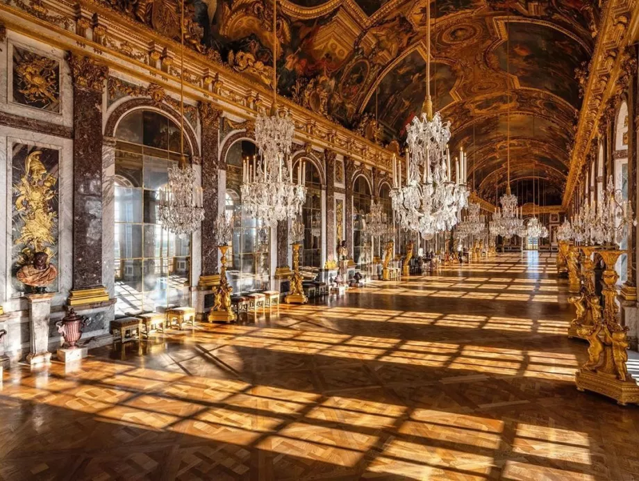 Sala oglinzilor de la Versailles