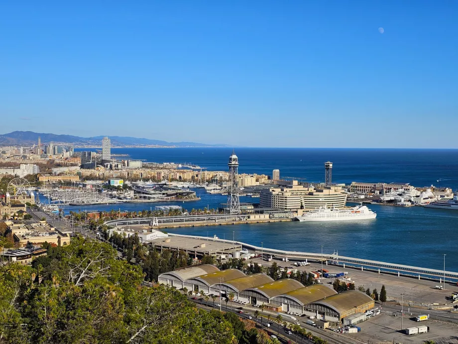 Vedere a Barcelonei din parcul Montjuïc