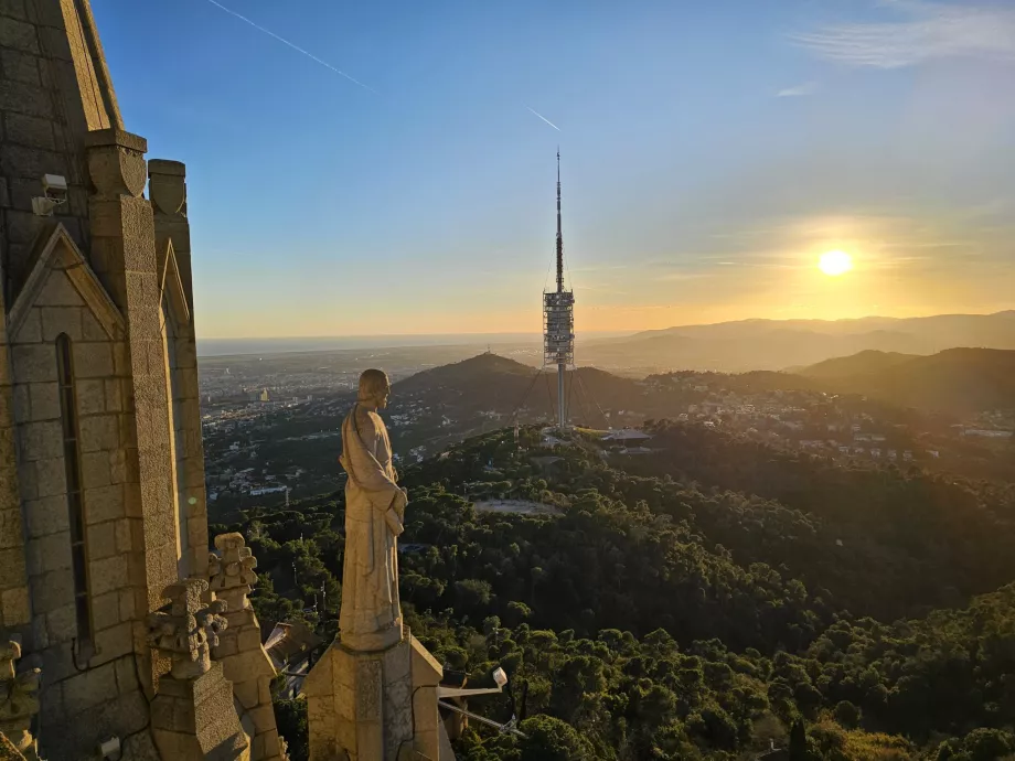 Vedere de pe terasa Templului Tibidabo