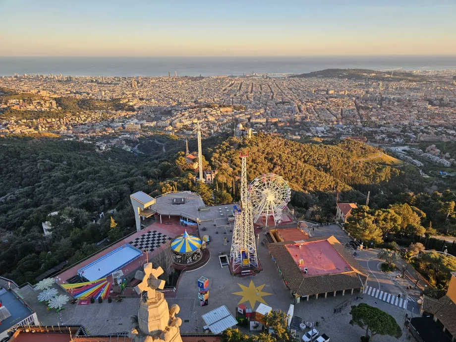 Vedere de pe terasa Templului Tibidabo