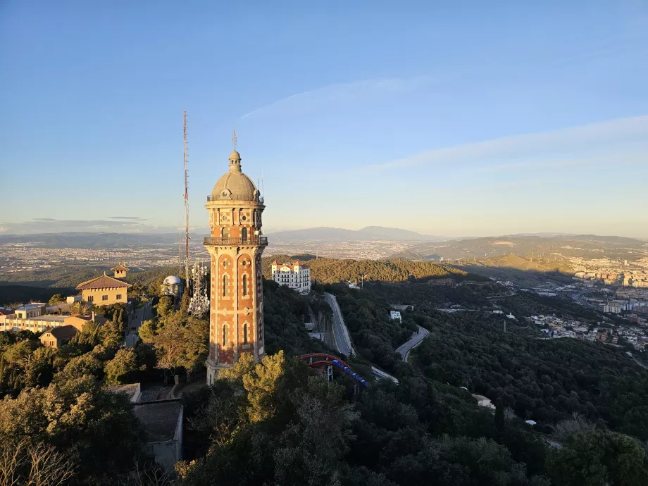 Vedere de pe terasa Templului Tibidabo