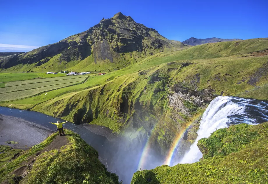 Munte la Skogafoss