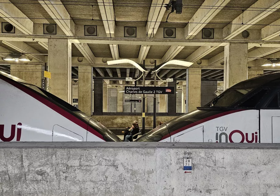 Stație TGV la aeroport