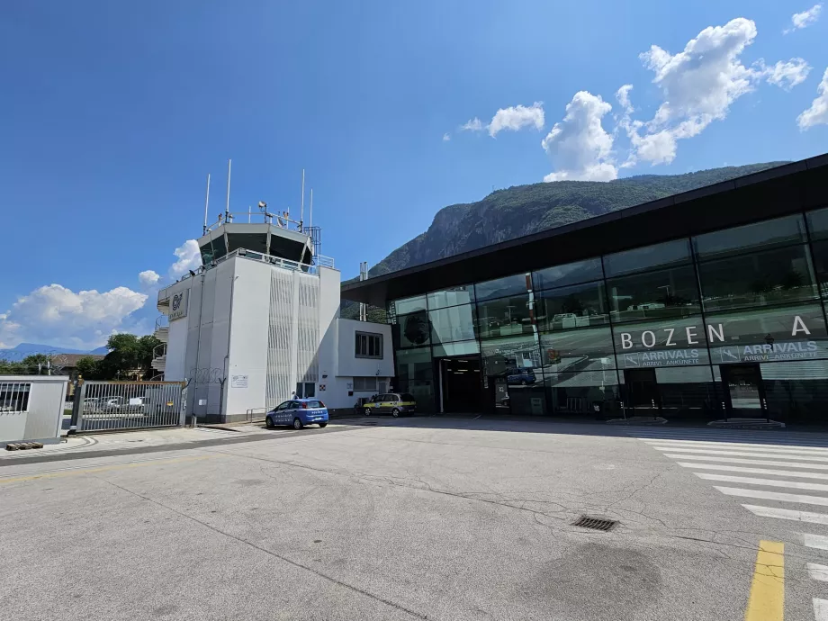 sosire de la aeroportul Bolzano