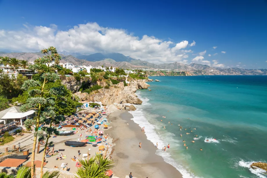 Coasta stâncoasă din Nerja