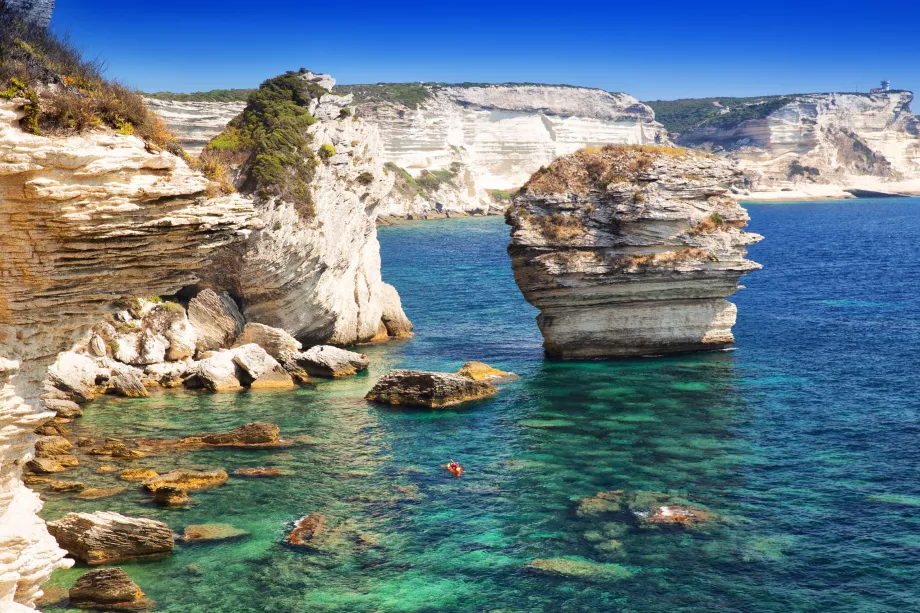 Stâncile naturale din Bonifacio