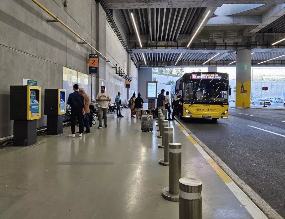 Stație de autobuz IETT