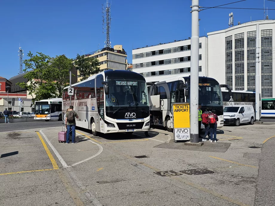 Stația ATVO în direcția aeroportului, Piazzale Roma