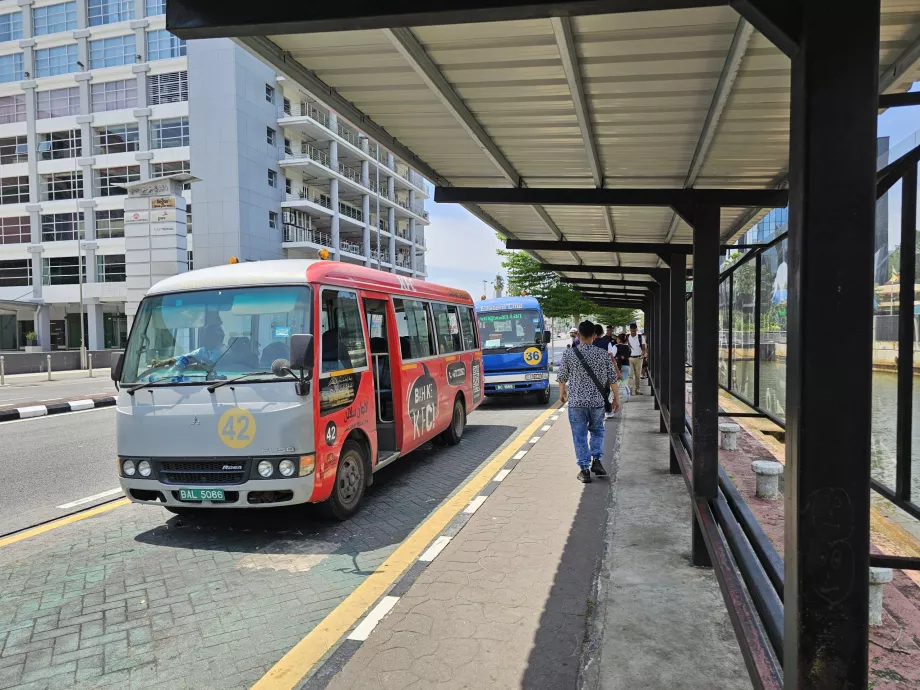 Stația de autobuz BSB