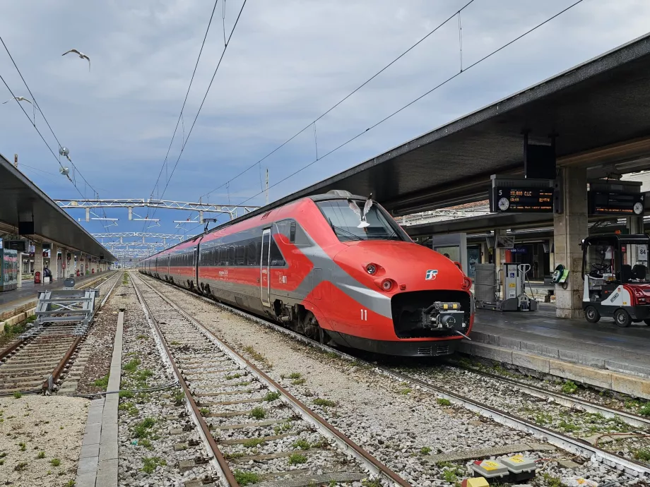 Veneția, tren