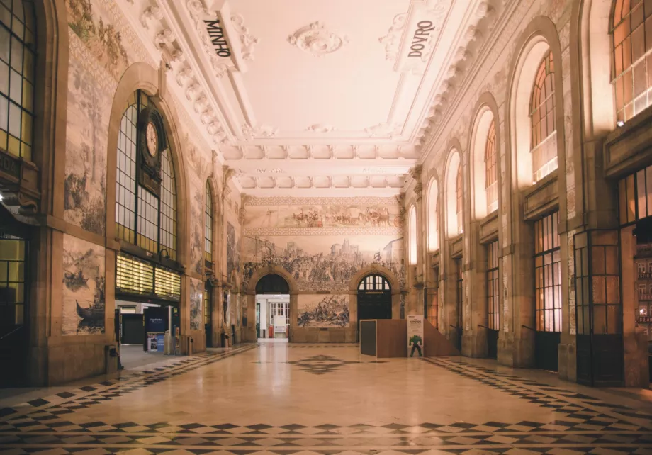 Stația Sao Bento din Porto