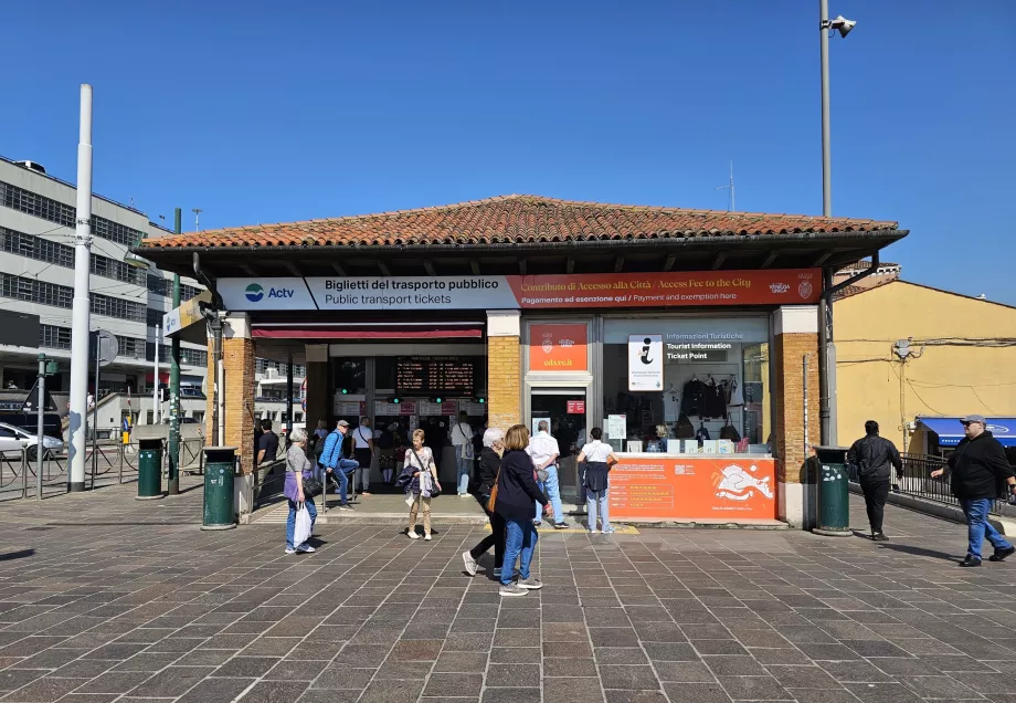 Casa de bilete din Piazzale Roma