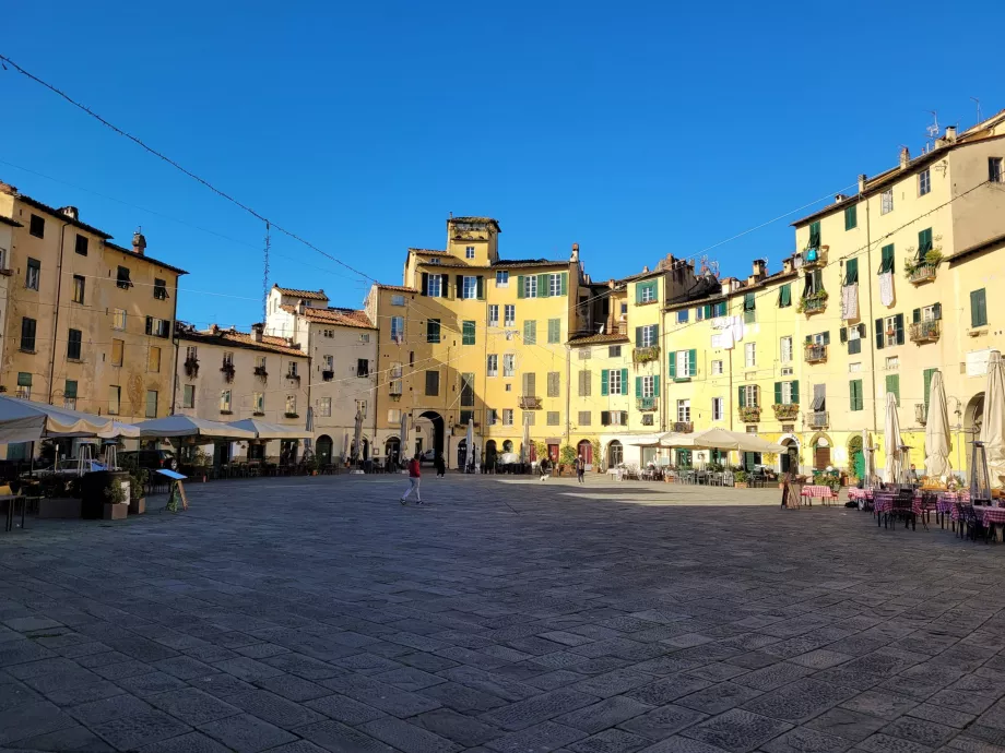 Piazza dell'Anfiteatro