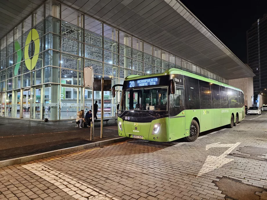 Stație de autobuz linia 20 în Santa Cruz