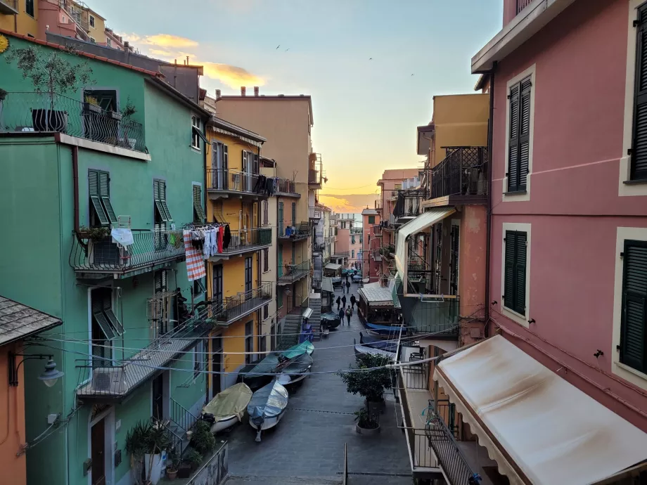 Strada principală din Manarola