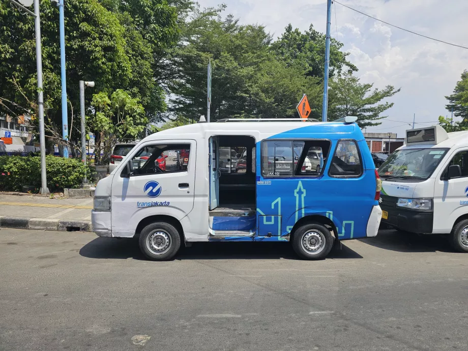 Microbuz TransJakarta