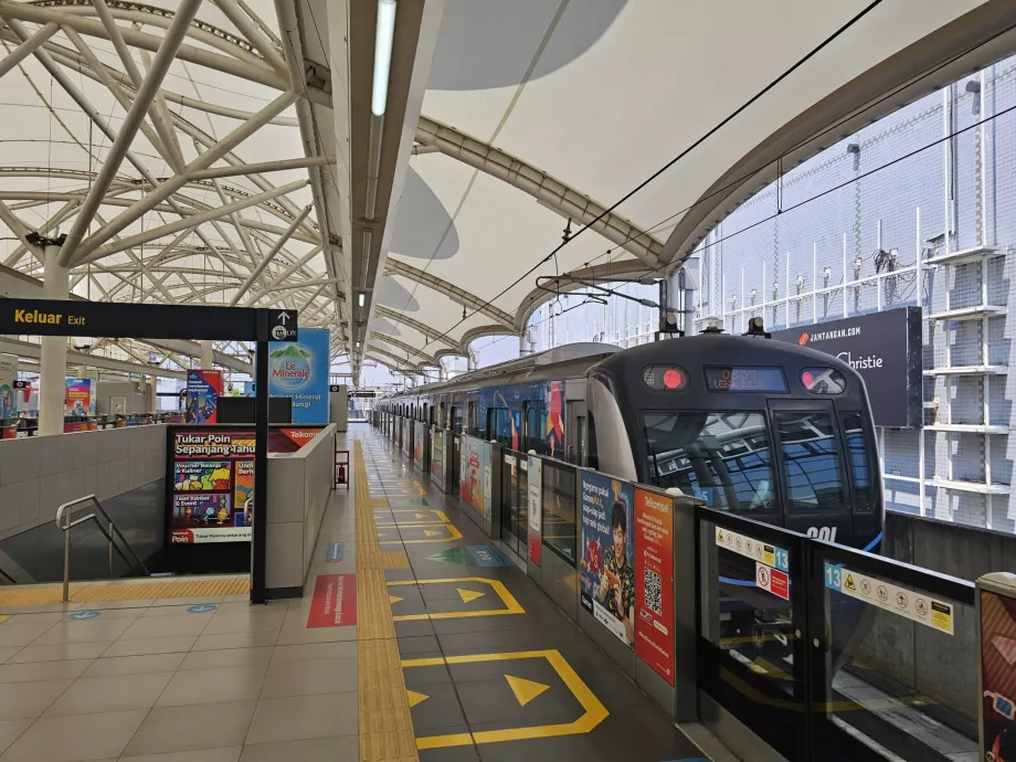 Metroul din Jakarta