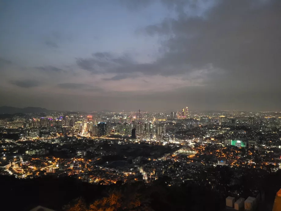 Vedere de pe dealul Namsan