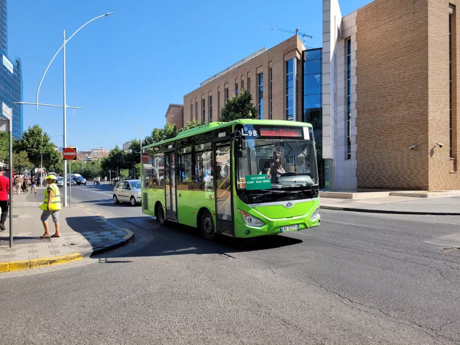 Autobuz Tirana