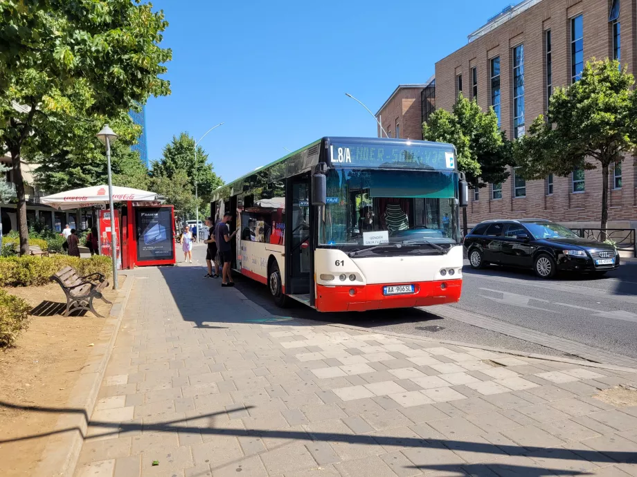 Autobuz Tirana