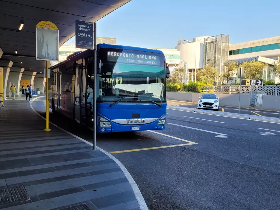 Cotral stație de autobuz