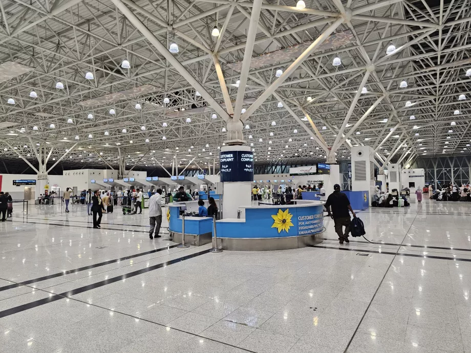 Sala de plecări, Aeroportul ADD