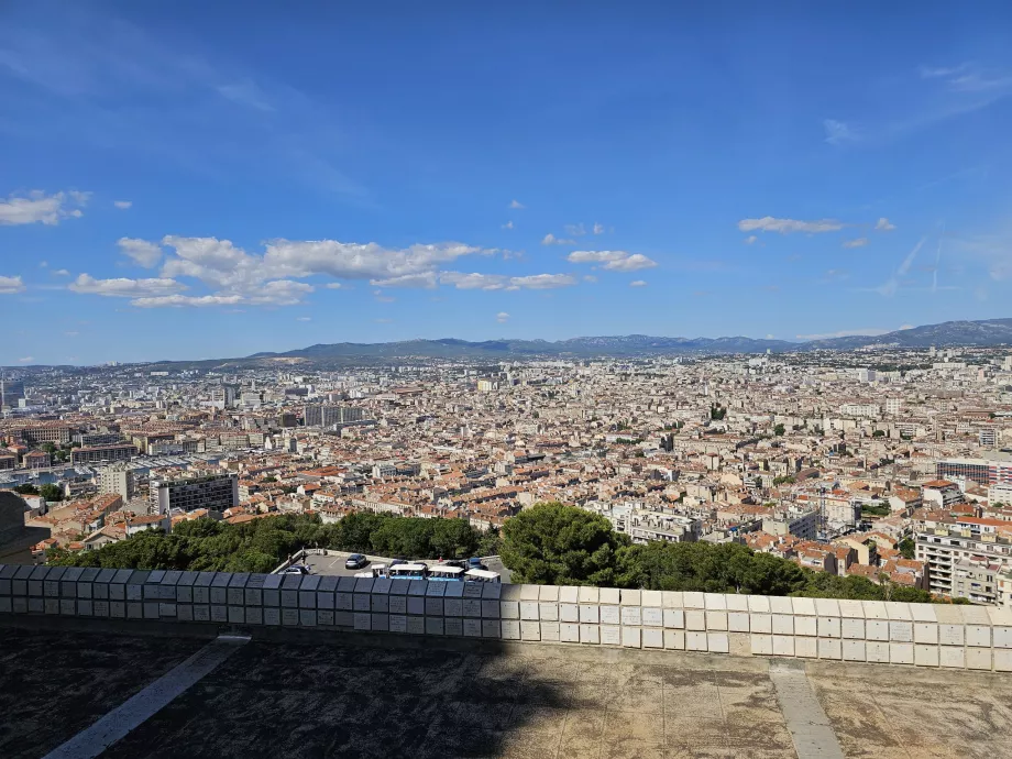 Vedere de la Notre Dame de la Garde