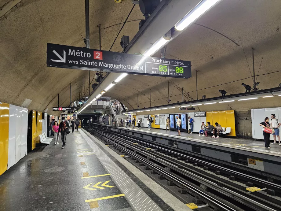 Stații de metrou în Marsilia