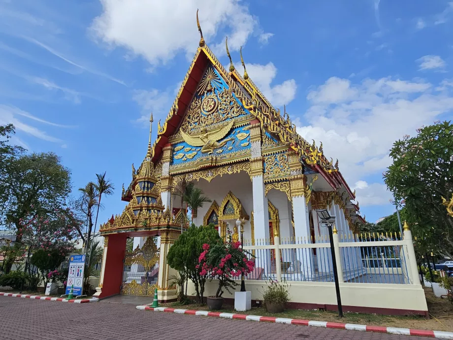 Templu în orașul Phuket