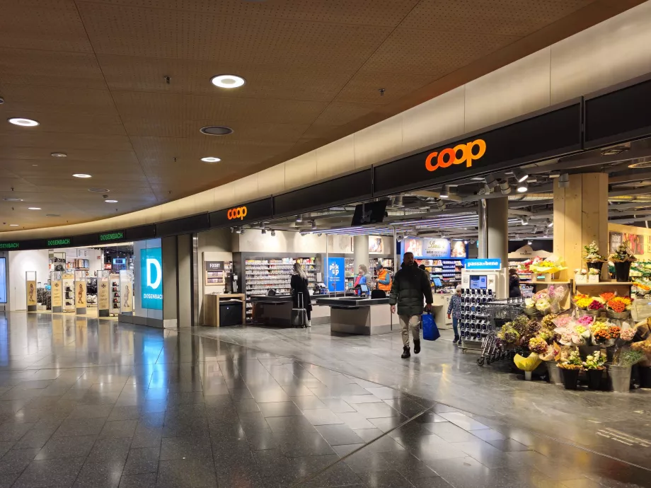 Coop lângă gară, aeroportul ZRH