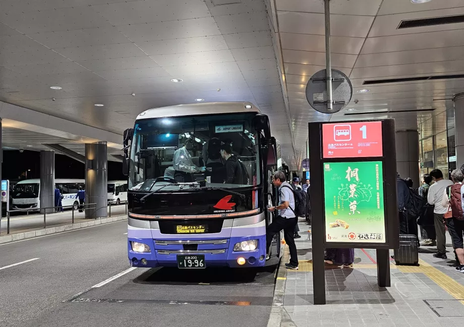 Autobuz către centrul orașului Hiroshima