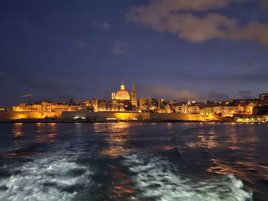 Vedere de pe feribotul Valletta - Sliema