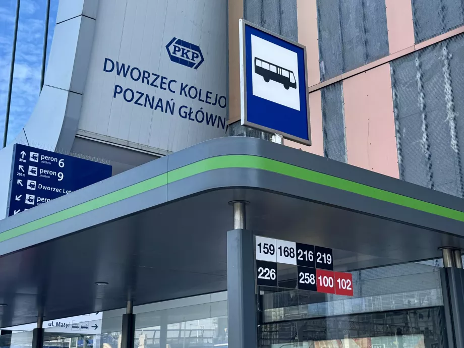 Stație de autobuz în Poznan