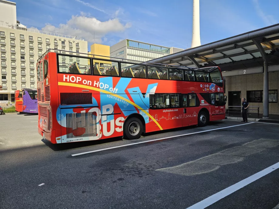 Autobuzul Sky Hop