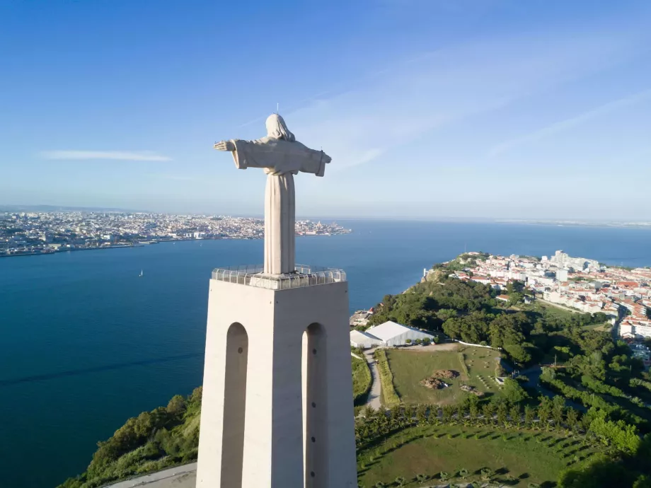 Statuia lui Hristos Lisabona